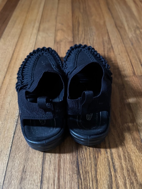 KEEN Uneek Evo Men’s Sandal Size 9 Black main image 4